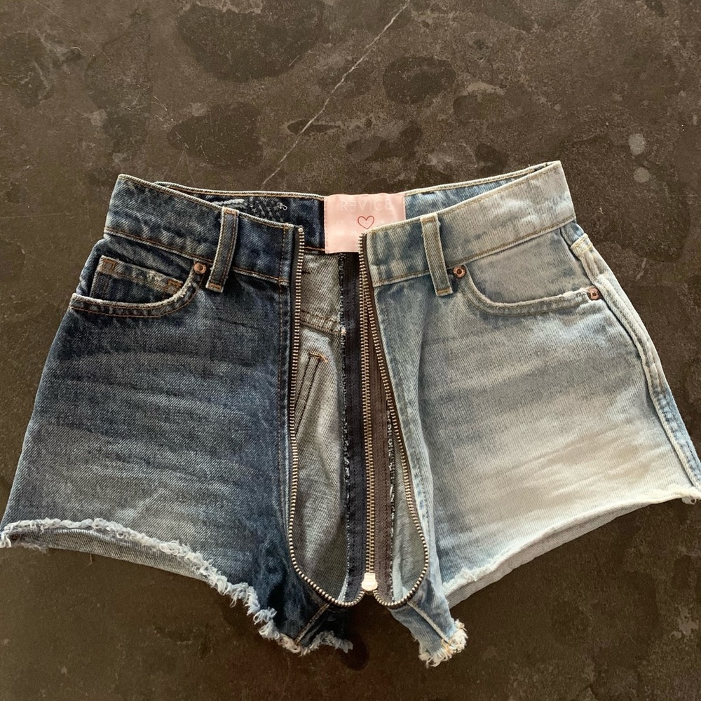 REVICE High Rise Shorts 25 NWOT - Picture 5 of 5
